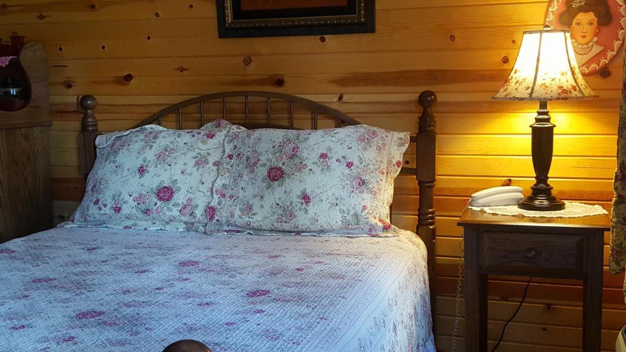 Amish Blessings Cabins Millersburg Εξωτερικό φωτογραφία