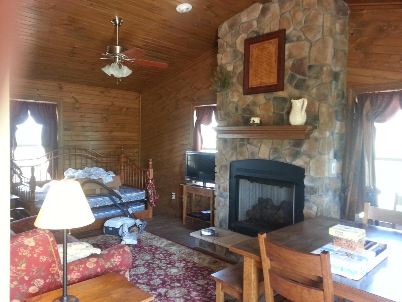 Amish Blessings Cabins Millersburg Εξωτερικό φωτογραφία